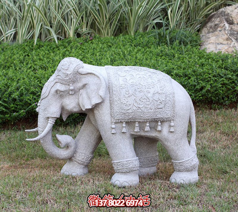 漫步公園，體驗(yàn)石雕大象雕塑之旅