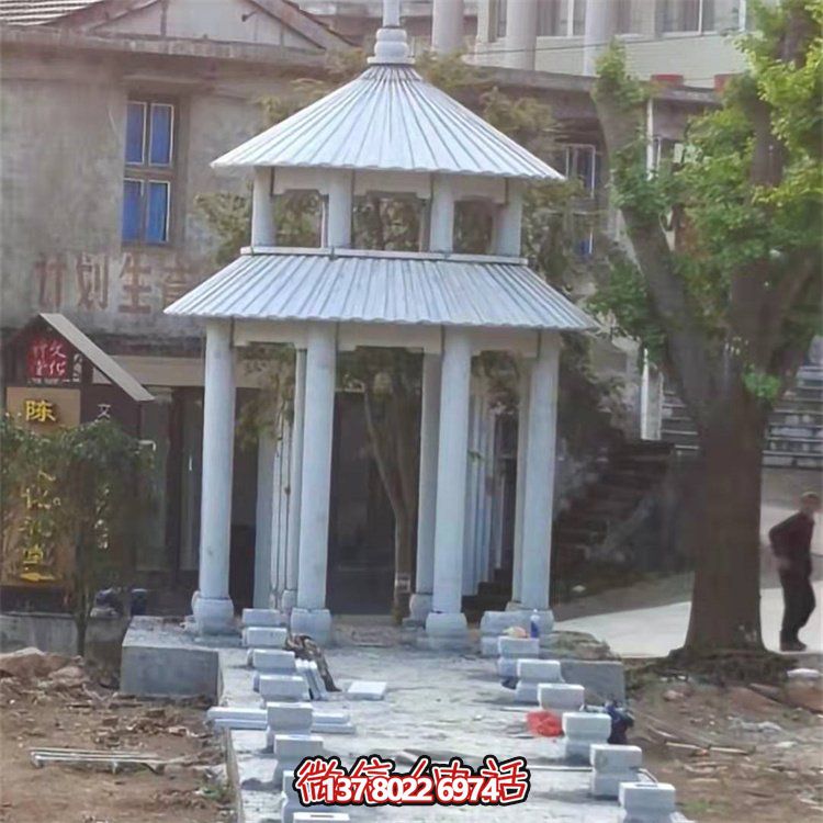 精美大理石雕刻二層涼亭，為農(nóng)村文化廣場添彩