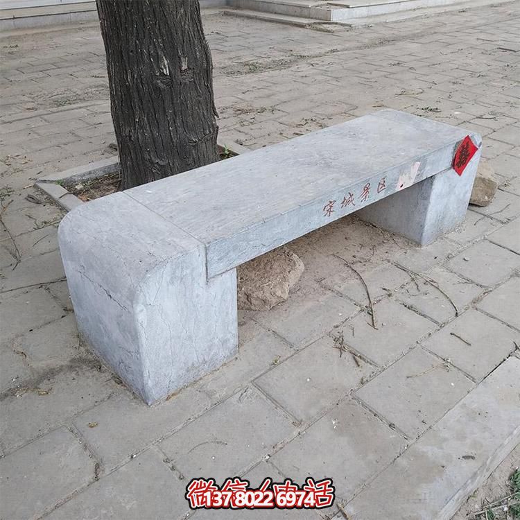 青石雕刻石凳，讓你盡情休閑