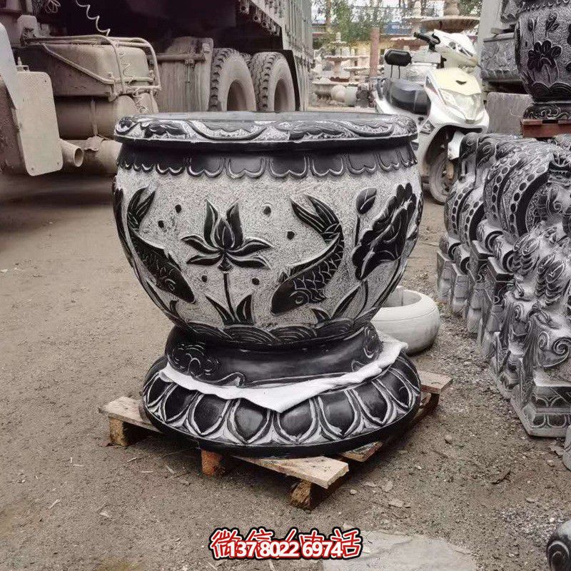 雅致雙魚石雕花盆，為您的庭院增添藝術(shù)氣息