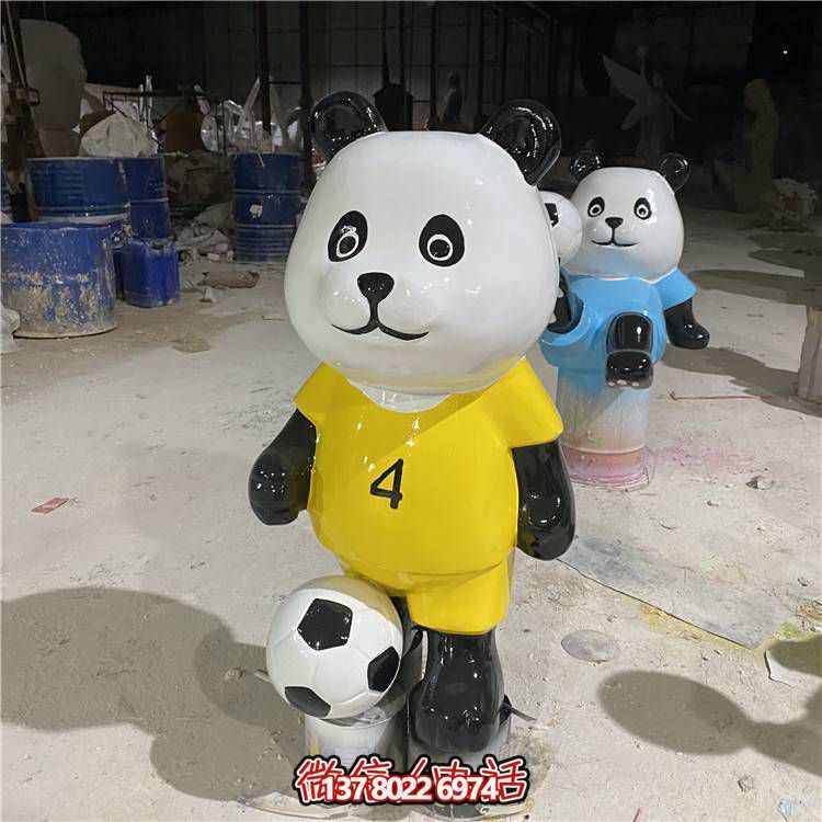 足球旅游景區(qū)，讓你玩轉(zhuǎn)卡通公仔和雕塑