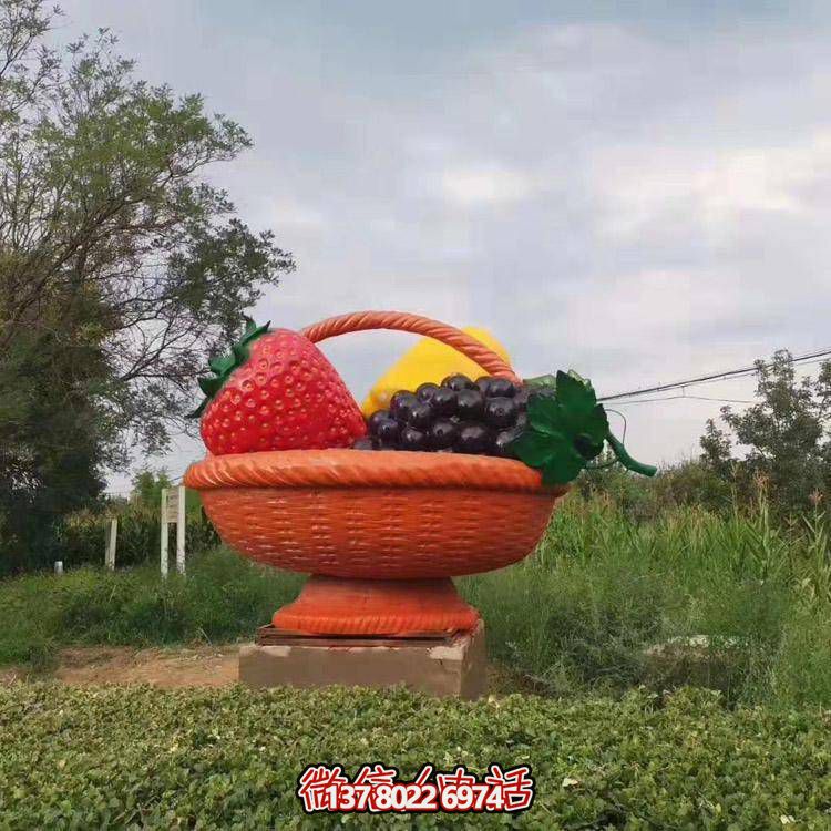 新款玻璃鋼彩繪大型水果籃采摘農(nóng)場(chǎng)戶(hù)外小品擺件