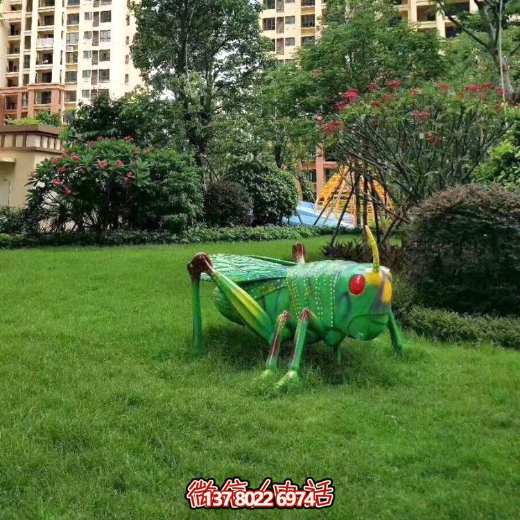 玻璃鋼蝗蟲仿真雕塑，更貼近自然