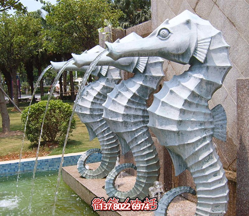 青石石雕海馬雕塑，在公園里擺放只噴水創(chuàng)意裝置