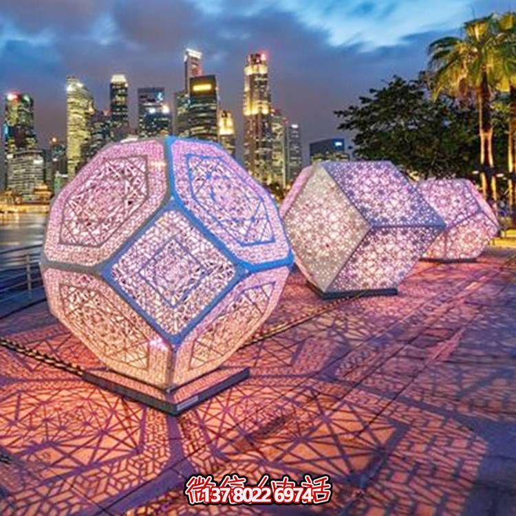創(chuàng)意不銹鋼鏤空景觀雕塑，添彩美化戶外廣場