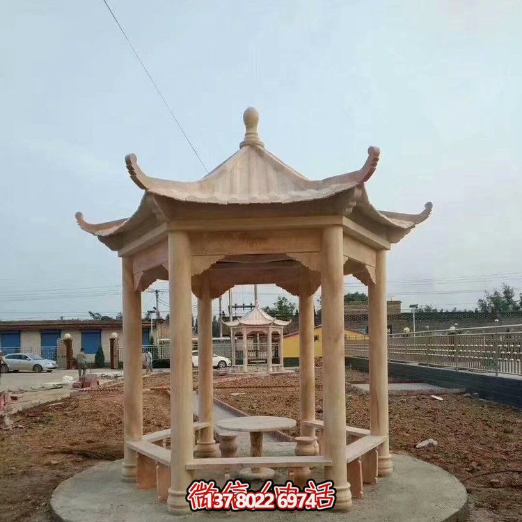 中式天然石材涼亭，晚霞紅休息下棋