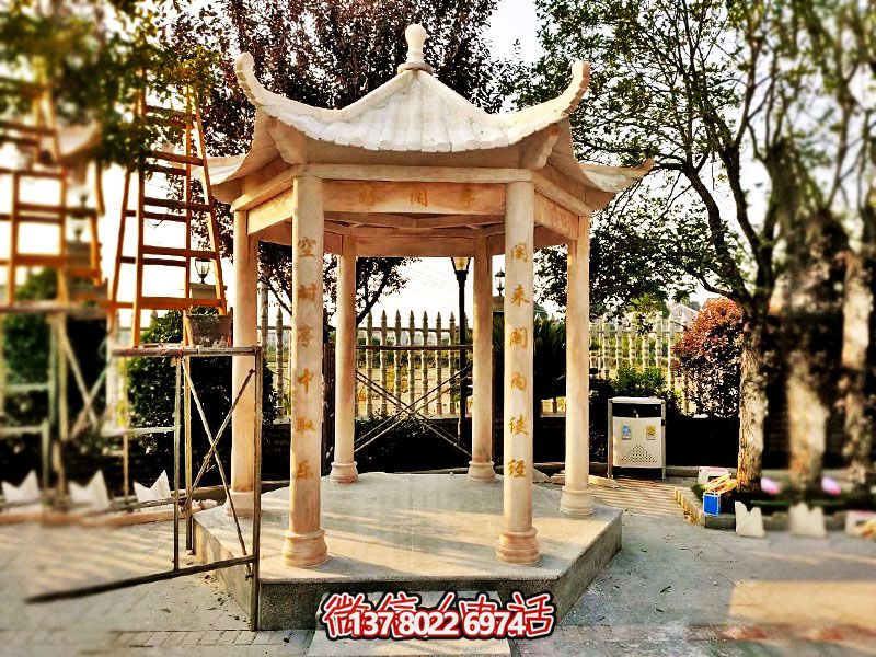 仿古涼亭，擺放在庭院里，欣賞美麗晚霞，營造休閑小區(qū)紅色氛圍