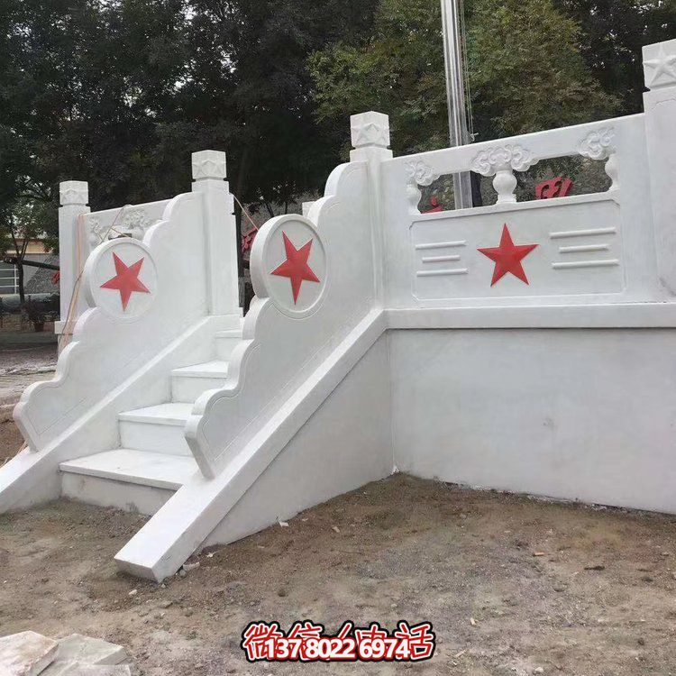 石欄桿護(hù)欄系統(tǒng)，為大理學(xué)校、政府及單位提供安全升旗臺
