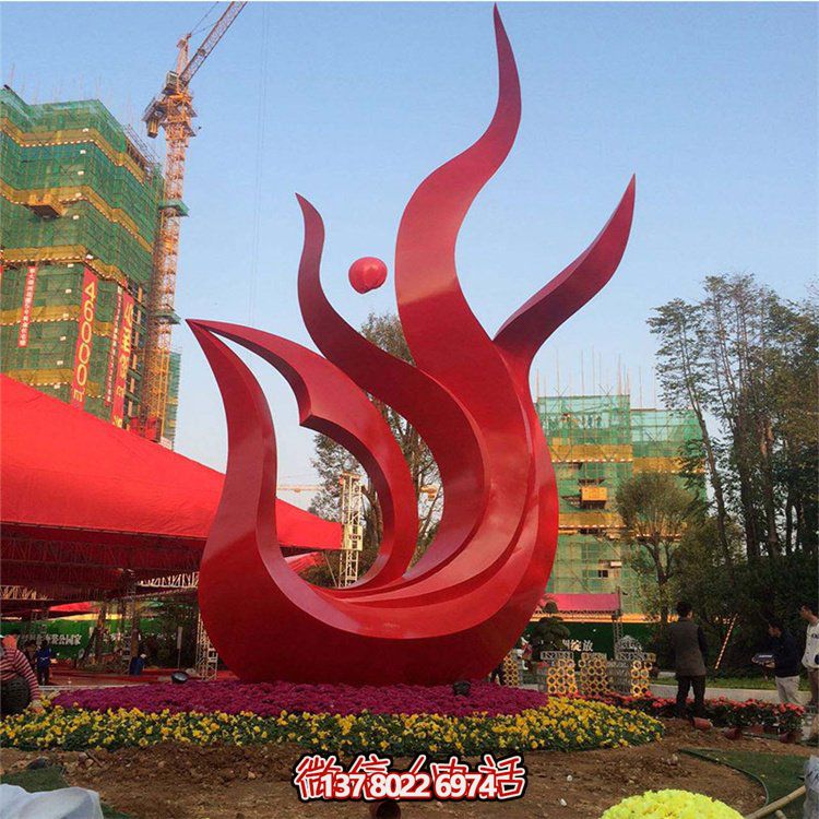 精美不銹鋼鳳凰雕塑，點綴精致小區(qū)、別墅環(huán)境