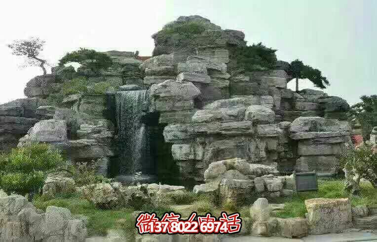 精美的景區(qū)園林，完美的假山流水?dāng)[放