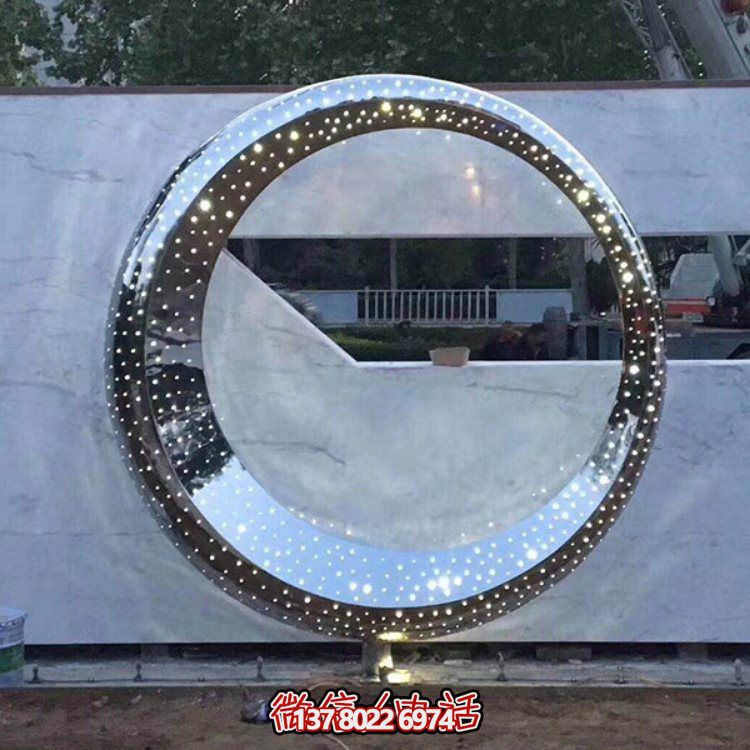 不銹鋼海豚景觀雕塑，提升酒店會所的抽象圓環(huán)氛圍