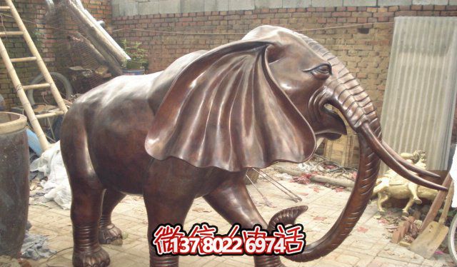 創(chuàng)意仿銅大象雕塑，美化環(huán)境景觀