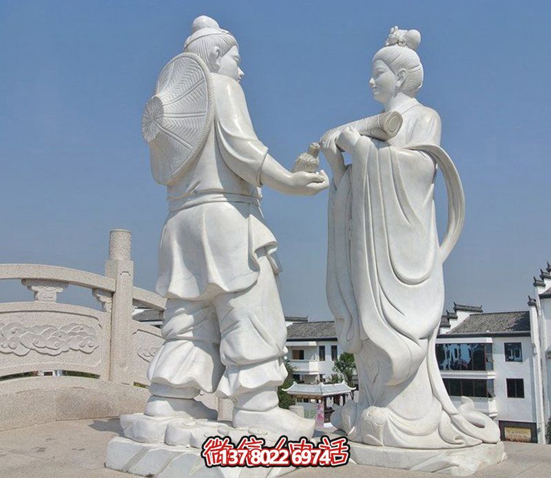 古代牛郎織女石雕，擺放于花園廣場(chǎng)，帶來漢白玉般的浪漫氣息