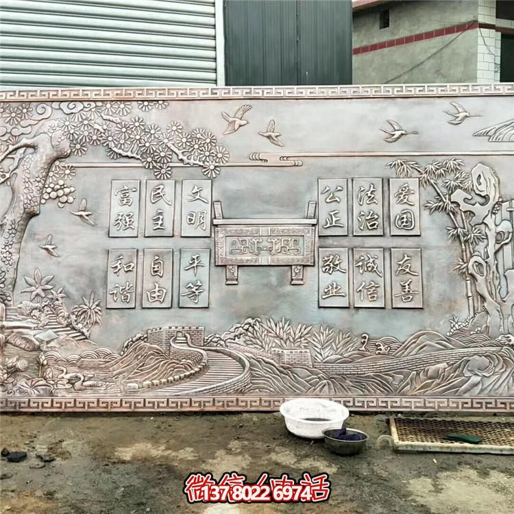 集大型浮雕畫、壁畫、銅雕塑于一體的公園展館