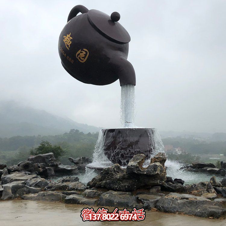 這款創(chuàng)意玻璃鋼懸空流水?dāng)[件，是一款非常適合大型園林景區(qū)及戶外空間裝飾的藝術(shù)品
