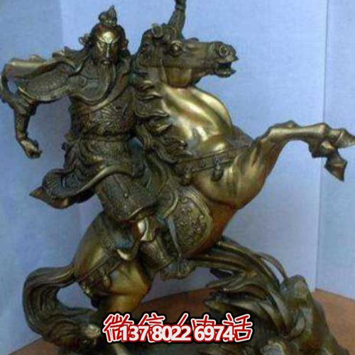 傳統(tǒng)工藝銅雕騎馬人物雕塑，點綴戶外園林