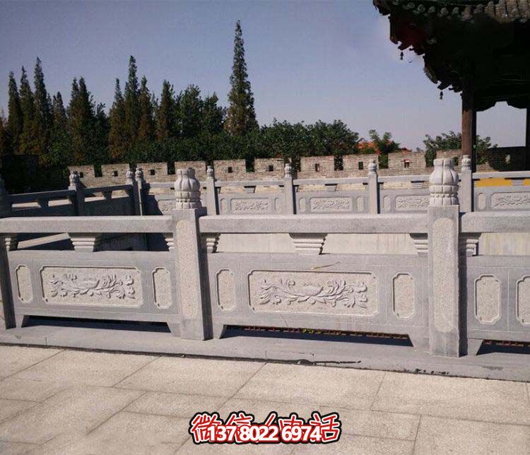 精美青石雕刻欄桿，為您的景區(qū)水池添彩