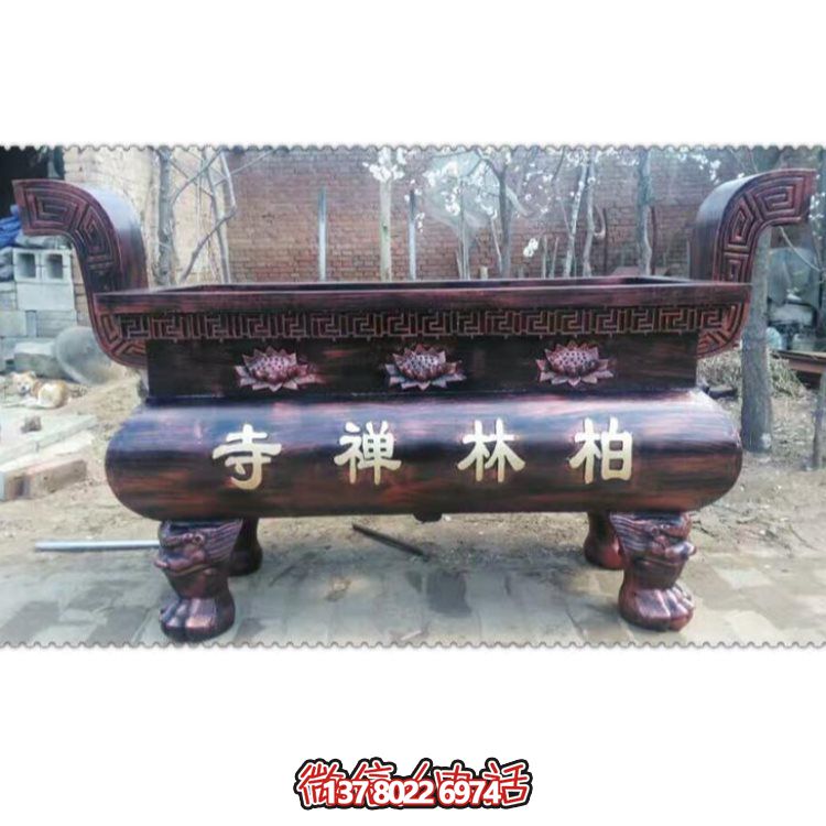 玻璃鋼大型香爐雕塑，點(diǎn)綴露天景區(qū)
