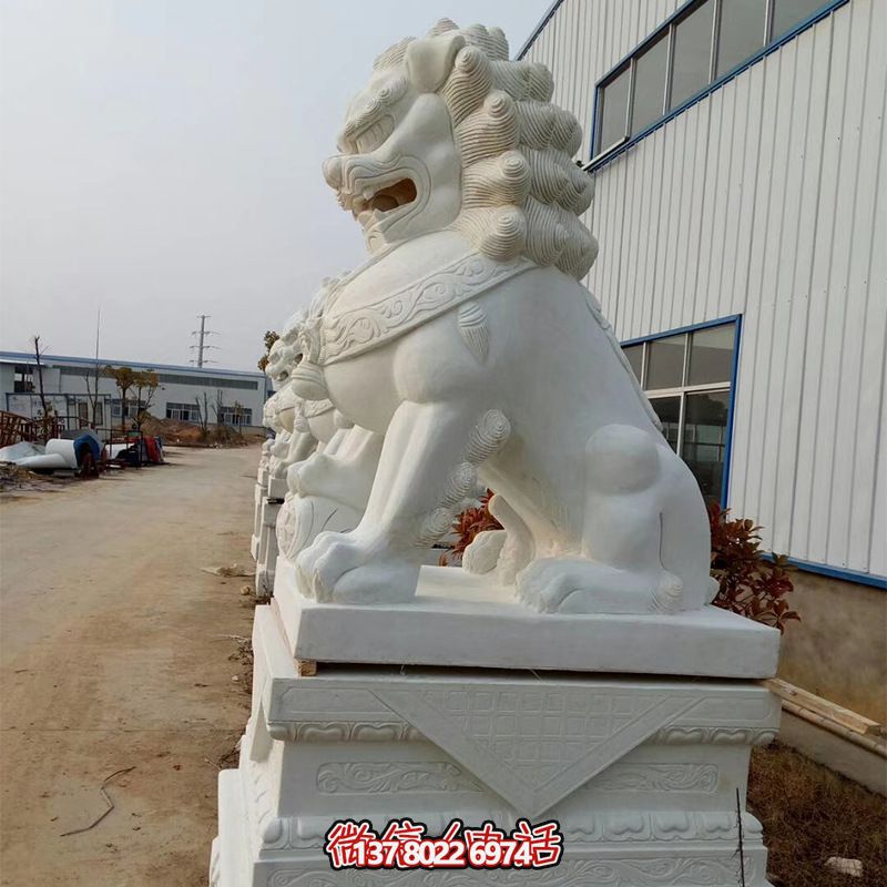 高品質(zhì)石雕麒麟雕塑，點(diǎn)綴企業(yè)公司大門(mén)口，增添鎮(zhèn)宅財(cái)運(yùn)